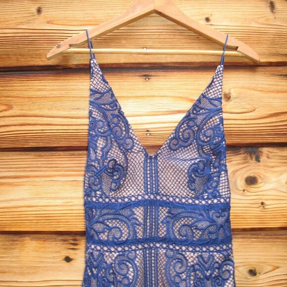 NWT Revolve Stylestalker Lace Mini Dress - Picture 5 of 9